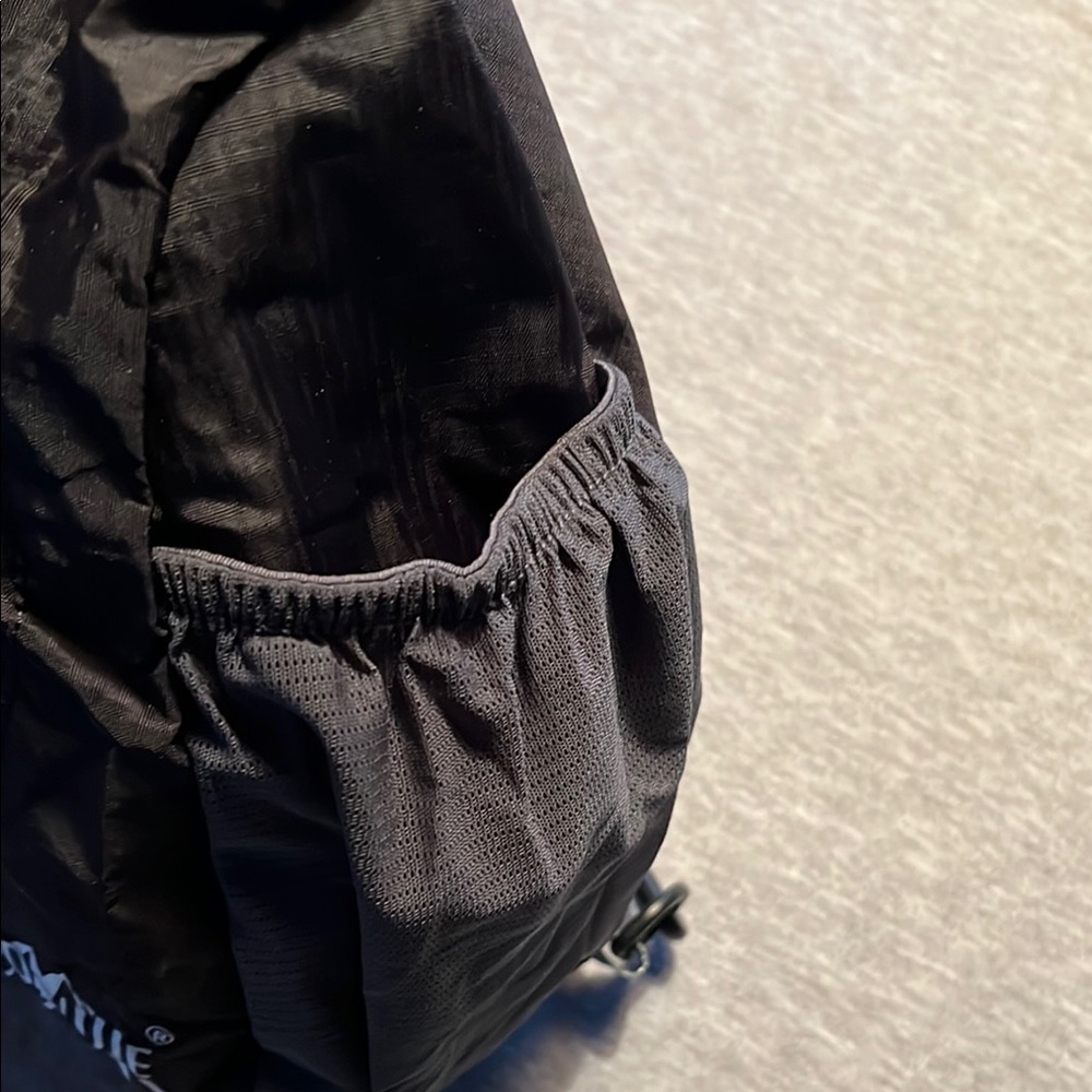 Aonijie Packable Sling Backpack - image 6